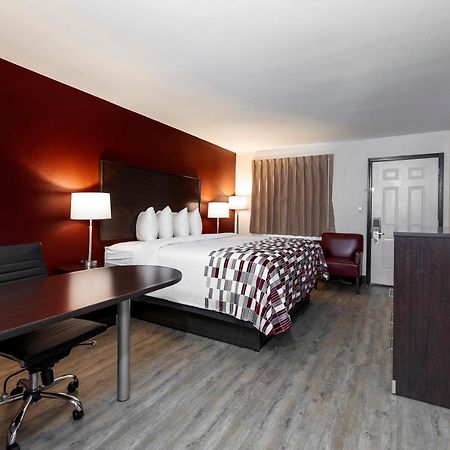 Red Roof Inn Fort Smith Downtown Екстериор снимка